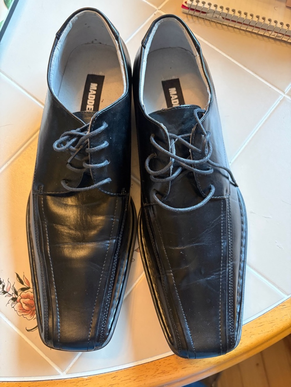 Men’s Black Lace-Up Dress Shoes